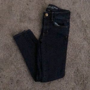 American Eagle skinny jeans leggings size 0. Worn a handful of times no damage